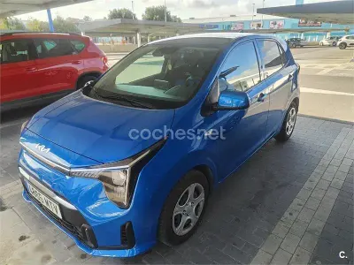 Usado Kia Picanto 63 CV (46 kW) 2024 Azul Utilitario