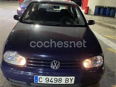Azul Usado 1998 VW Golf IV Conceptline Berlina | 3499 €