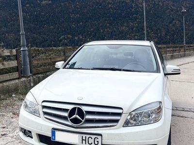 Usado Mercedes C220 170 CV (125 kW) 2011 Blanco Familiar