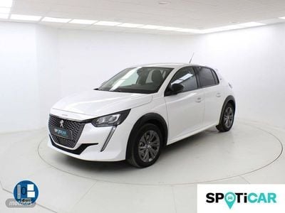 Blanco Usado 2023 Peugeot e-208 Allure Utilitario | 27.790 € (Caro)