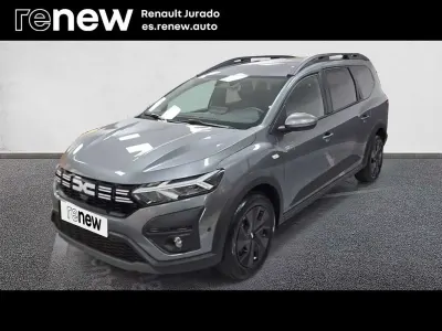 Usado Dacia Jogger Expression 110 CV (80 kW) 2025 Gris Monovolumen