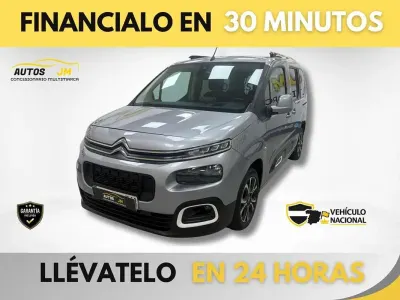 Usado Citroën Berlingo Shine 102 CV (75 kW) 2021 Gris Monovolumen