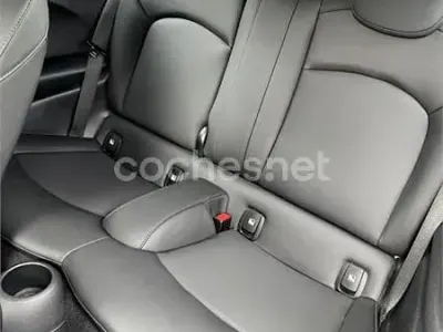 Usado Mini Cooper 136 CV (100 kW) 2023 Amarillo Utilitario