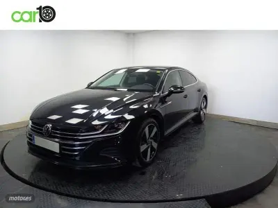 Usado VW Arteon 150 CV (110 kW) 2021 Negro Berlina