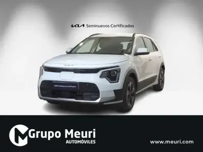 Begagnad Kia Niro 150 kW (204 HK) 2023 Otro SUV