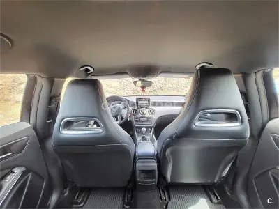 Usado Mercedes A180 Style 109 CV (80 kW) 2013 Negro Utilitario