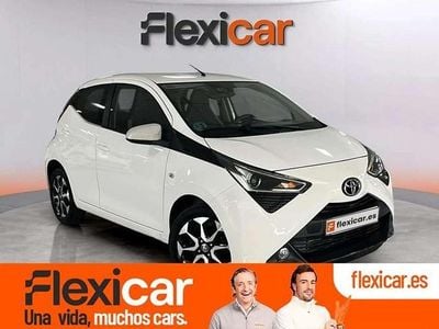 Usado Toyota Aygo X-play 72 CV (52 kW) 2021 Blanco Utilitario