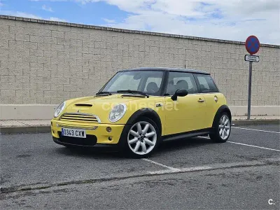 Usado Mini Cooper S 163 CV (119 kW) 2004 Amarillo Utilitario