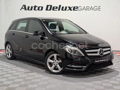 Usado Mercedes B180 109 CV (80 kW) 2012 Negro Monovolumen
