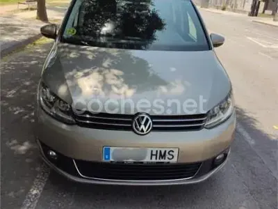 Usado VW Touran Sport 140 CV (102 kW) 2012 Marrón Monovolumen