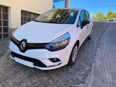 Usado Renault Clio IV Business 75 HP (55 kW) 2018 Branco Sedan