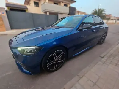 Usado Mercedes C200 204 CV (150 kW) 2022 Azul Berlina