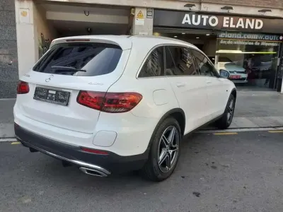 Usado Mercedes GLC300e AMG 321 CV (236 kW) 2020 Blanco SUV