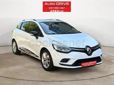 Usado Renault Clio Zen 90 CV (66 kW) 2017 Blanco Familiar