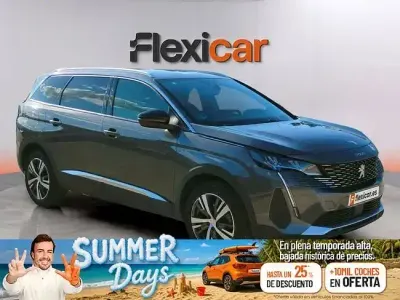 Usado Peugeot 5008 GT 130 CV (95 kW) 2024 Gris SUV