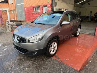 Usado Nissan Qashqai Premium Edition 110 CV (80 kW) 2011 Gris / plata SUV