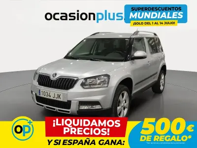 Usado Skoda Yeti Ambition 110 CV (80 kW) 2015 Gris SUV