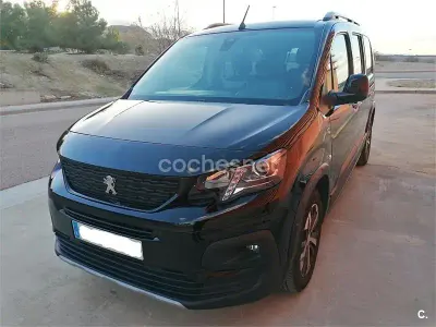 Usado Peugeot Rifter GT 130 CV (95 kW) 2021 Negro Monovolumen