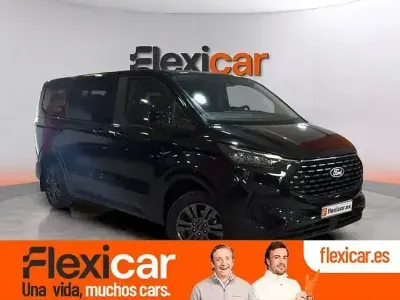 Usado Ford Tourneo Custom Titanium 150 CV (110 kW) 2024 Negro Van