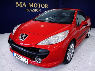 Usado Peugeot 207 CC 120 CV (88 kW) 2009 Rojo Descapotable