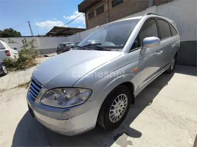 Usado SsangYong Rodius Limited 165 CV (121 kW) 2009 Gris / plata Monovolumen