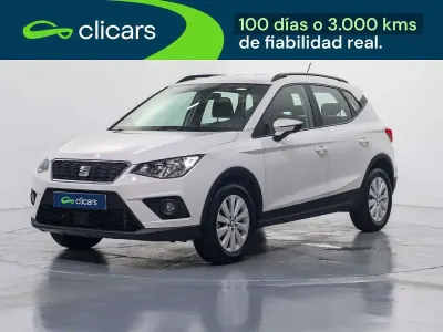 Usado Seat Arona Ecomotive 110 CV (80 kW) 2020 Blanco SUV