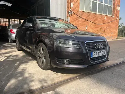 Usado Audi A3 Cabriolet Attraction 105 CV (77 kW) 2008 Violeta / lila Descapotable