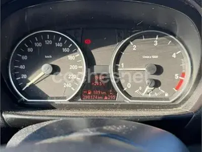 Usado BMW 118 143 CV (105 kW) 2009 Negro Utilitario