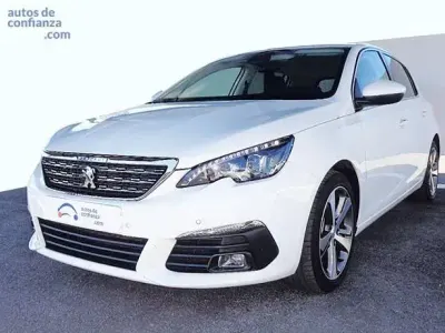 Usado Peugeot 308 Allure 130 CV (95 kW) 2019