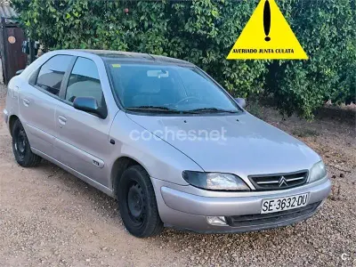 Usado Citroën Xsara Attraction 71 CV (52 kW) 2000 Gris / plata Berlina
