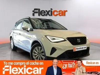 Usado Seat Arona Style 110 CV (80 kW) 2023 Blanco SUV