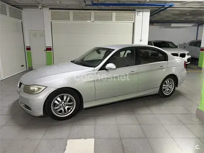 Usado BMW 320 170 CV (125 kW) 2007 Gris / plata Familiar