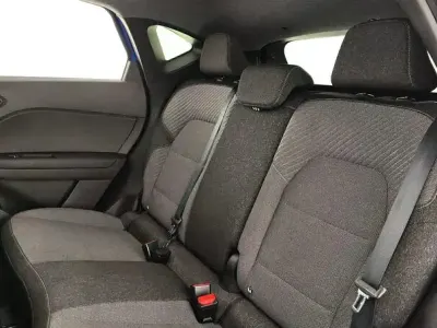 Usado Renault Captur Techno 100 CV (73 kW) 2025 Azul SUV