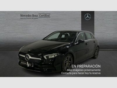 Usado Mercedes A180 116 CV (85 kW) 2020 Negro cosmos metalizado Utilitario