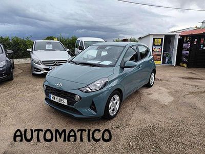Usado Hyundai i10 67 CV (49 kW) 2021 Verde Utilitario