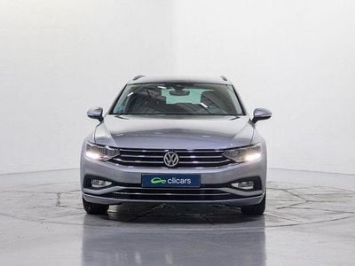 Gris Usado 2020 VW Passat Executive Familiar | 18.990 € (Precio justo)