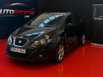 Usado Seat Altea XL Style 105 CV (77 kW) 2011 Negro Monovolumen