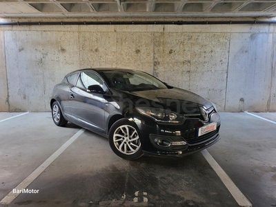 Usado Renault Mégane LIMITED 115 CV (84 kW) 2015 Negro Berlina