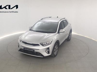 Usado Kia Stonic 100 CV (73 kW) 2024 Sparkling silver SUV