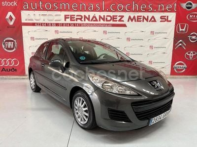 Gris / plata Usado 2009 Peugeot 207 Berlina | 4200 € (Precio justo)