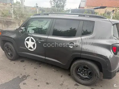Usado Jeep Renegade Sport 110 CV (80 kW) 2018 Negro SUV