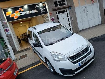 Blanco Usado 2017 Peugeot Partner Tepee Access Monovolumen | 9900 € (Precio justo)