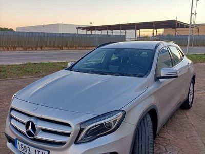 Usado Mercedes GLA220 Urban 177 CV (130 kW) 2016 Gris / plata SUV