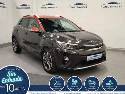 Usado Kia Stonic 110 CV (80 kW) 2018 Gris / plata SUV