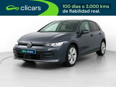 Usado VW Golf VIII 116 CV (85 kW) 2025 Gris / plata Berlina