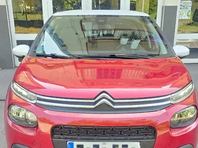 Usado Citroën C3 Feel 110 CV (80 kW) 2020 Rojo Utilitario