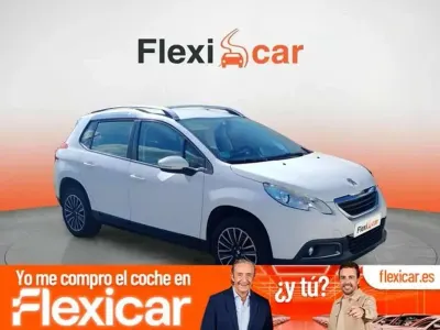 Usado Peugeot 2008 Allure 99 CV (72 kW) 2015 Blanco SUV