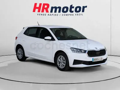 Usado Skoda Fabia Ambition 95 CV (69 kW) 2022 Blanco Utilitario