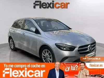 Usado Mercedes B180 116 CV (85 kW) 2020 Gris Utilitario