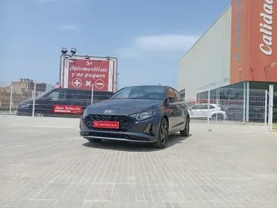 Nuevo Hyundai i20 Blackline 90 CV (66 kW) 2026 Negro Utilitario